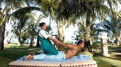 cape-panwa-hotel-Spa-Beach-Massage.jpg